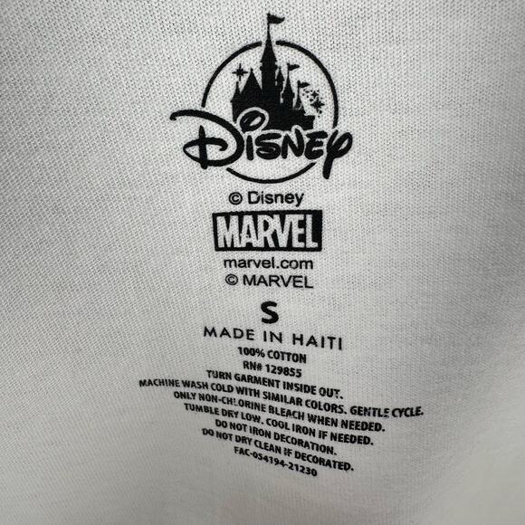 NWOT Disney Parks Marvel Comics Super Heroes Ringer Tee Shirt Junior Small - Picture 3 of 8